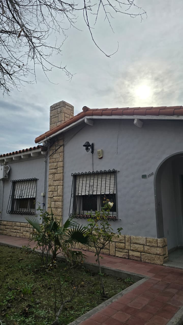 Consultorios San Martín — Exterior del edificio